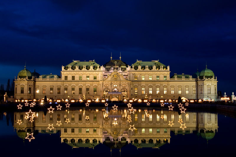 Christmas Market at Belvedere Palace