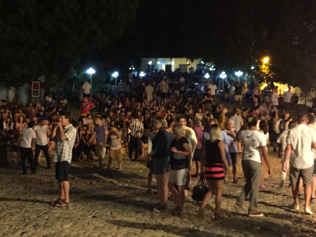 The packed steps outside Casa de la Musica, Trinidad